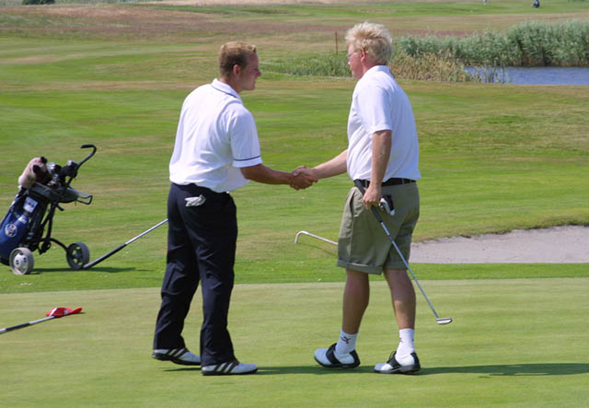 Donald Ryder fyrirliði með tap gegn Erni Ævari á ferilskránni